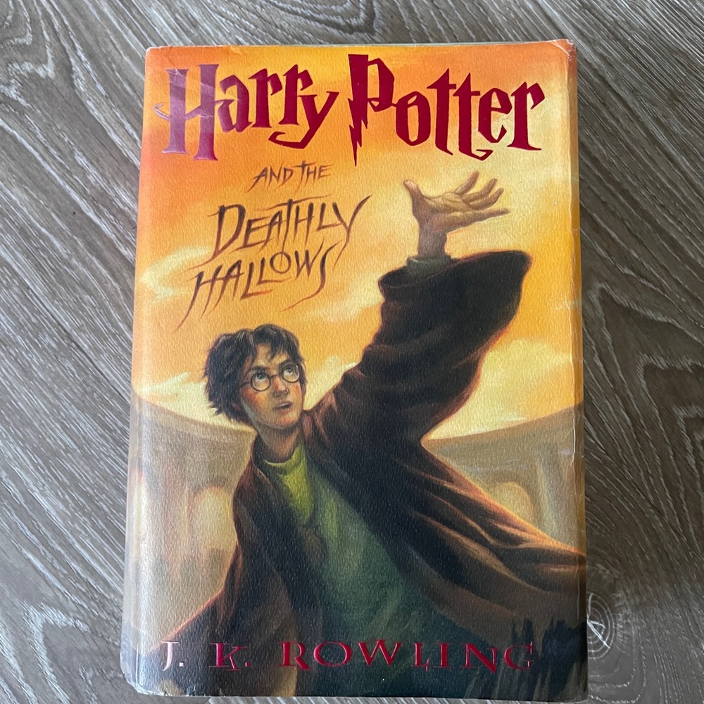 HARD COVER of Happy Potter and The Deathly Hollows by J.K Rowling
